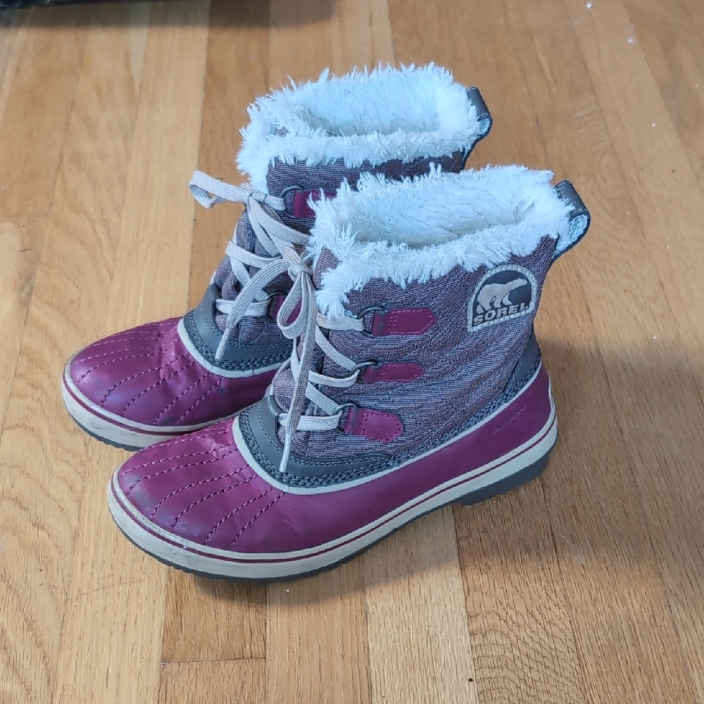 Sorel Maroon and Gray Winter Boots with Faux Fur